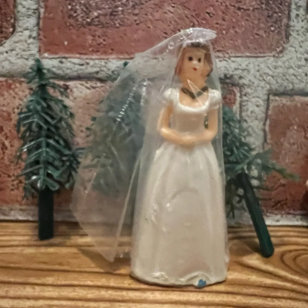 Vintage Snow White & The Seven Dwarves Cake Toppers Set with Trees